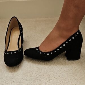 NWOT Simply Styled Black Suede Block Heel Pumps